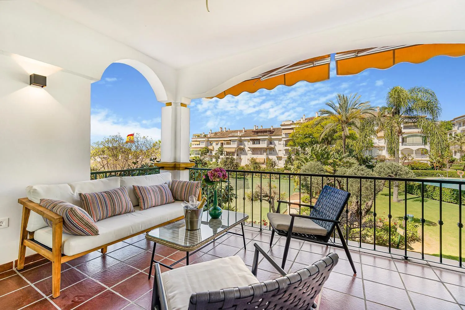Apartment Hacienda De Los Nagueles - Golden Mile, Marbella