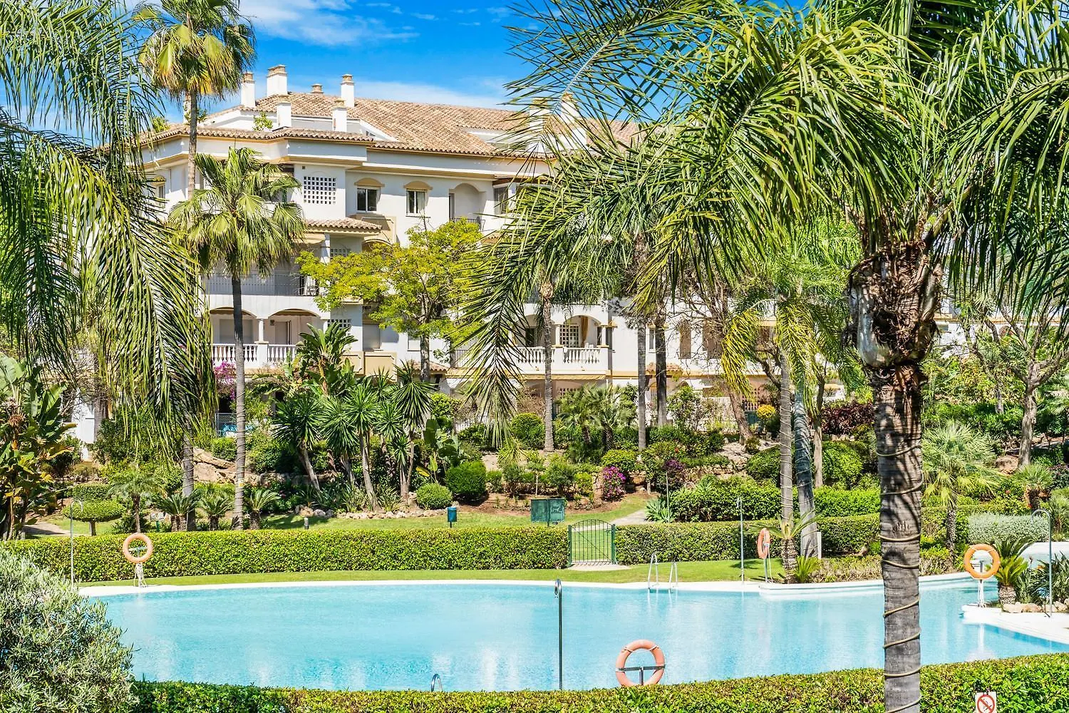 Apartment Hacienda De Los Nagueles - Golden Mile, Marbella