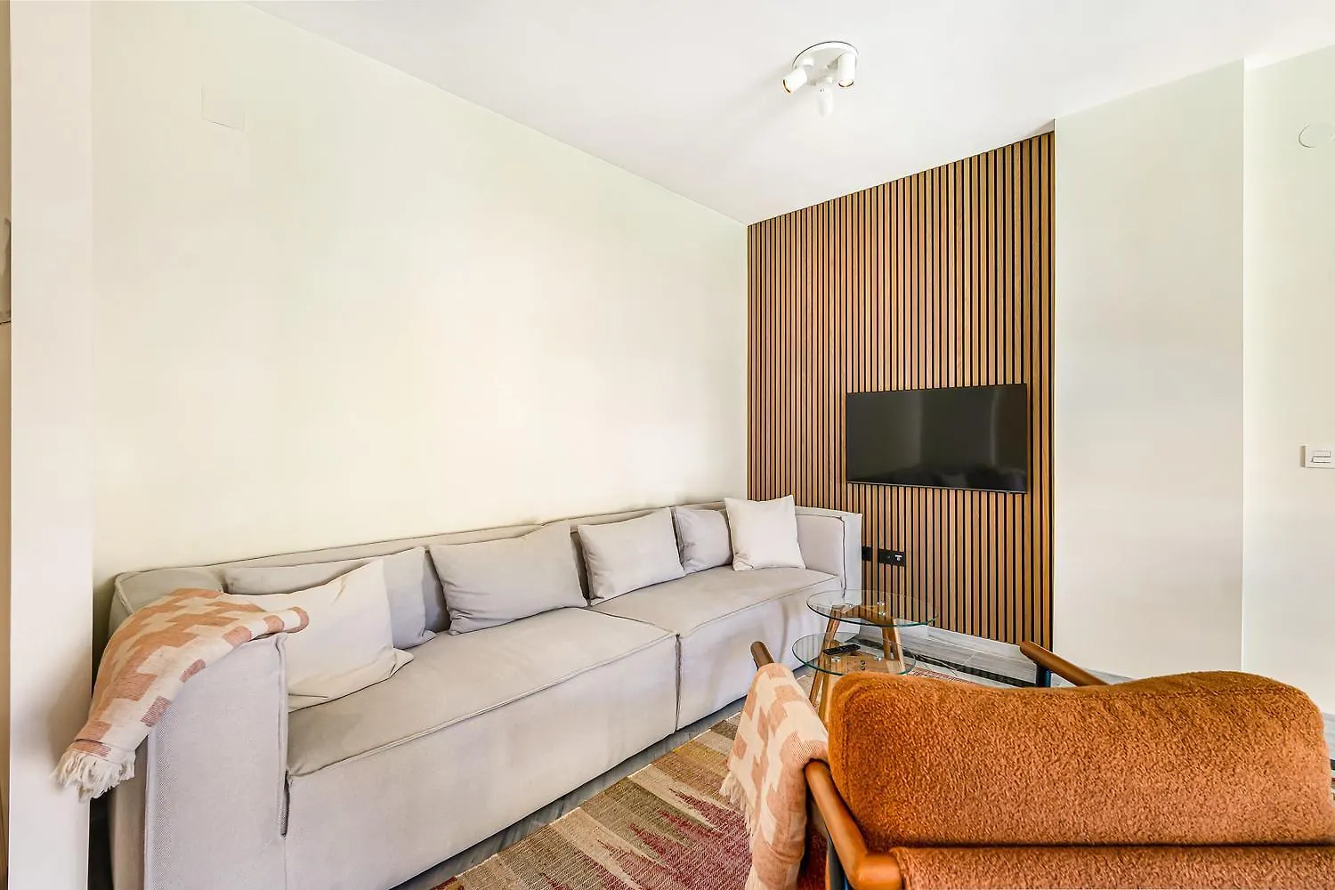Apartment Hacienda De Los Nagueles - Golden Mile, Marbella Spain